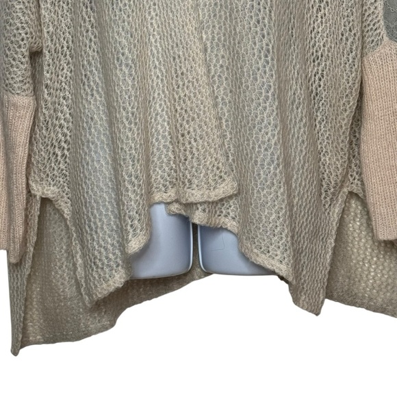 Free People Lace Back Inset Knit Oversized Cardigan Sweater SZ. XS - Picture 7 of 16